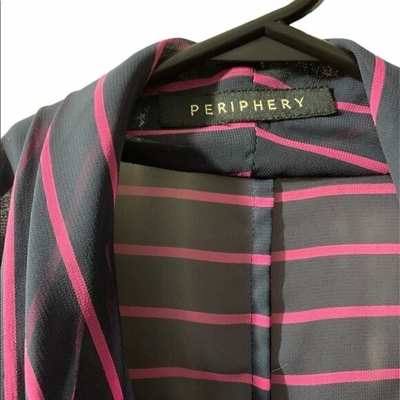 PERIPHERY Sleeveless Blouse   - Picture 5 of 7